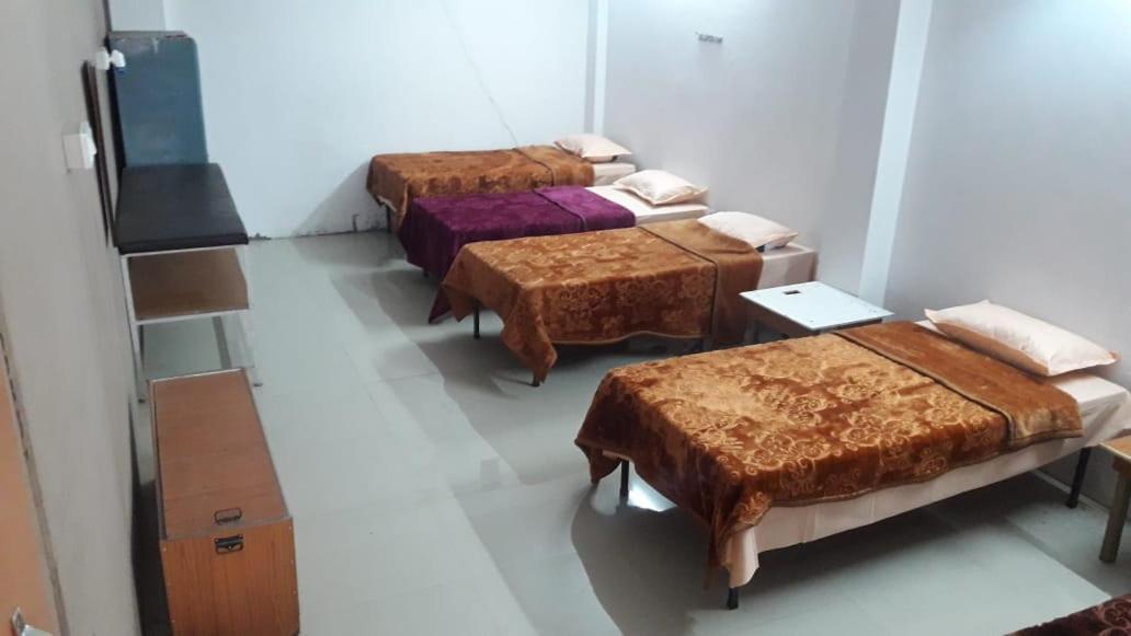 Allāhābād Junction Nityanand B&B 외부 사진
